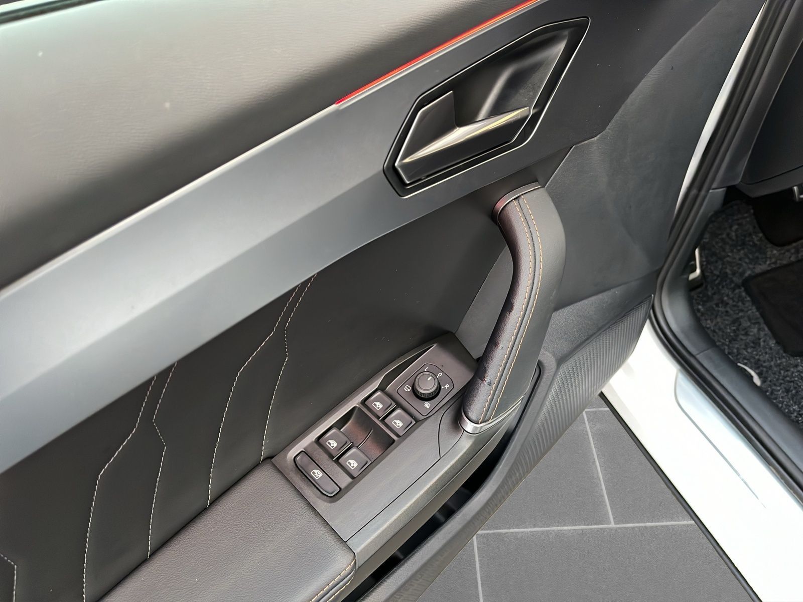 Cupra Formentor VZ 2.0 TSI DSG LED NAVI AHK SHZ RFK