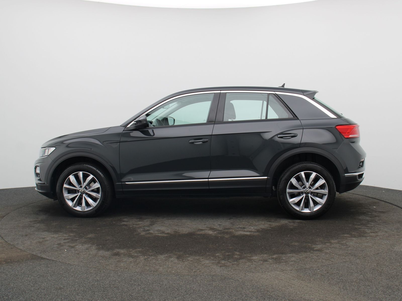 Volkswagen T-Roc Style 2.0 TDI DSG - Samsaru's Car Outlet