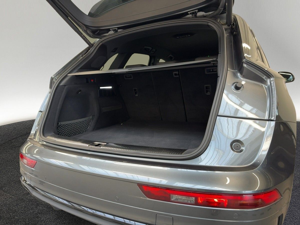 Audi Q5 S line 40 TDI quattro virtual AHK