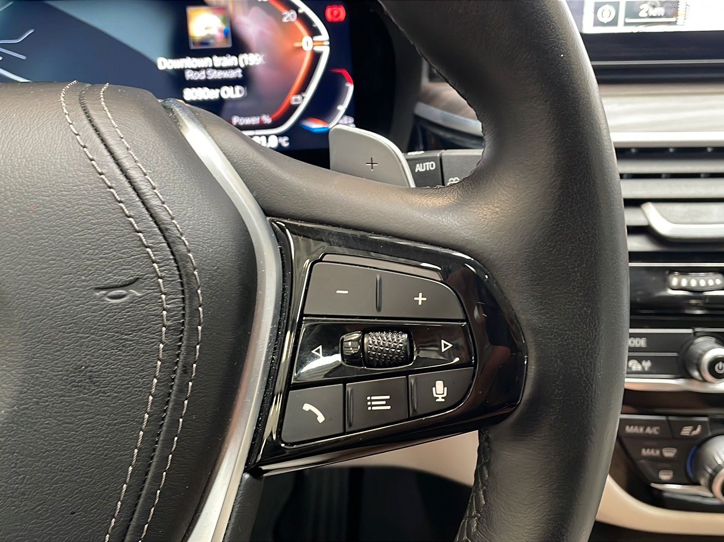 BMW 520d Touring xDr. ACC AHK PANO IQ 4ZK 360° WiFi
