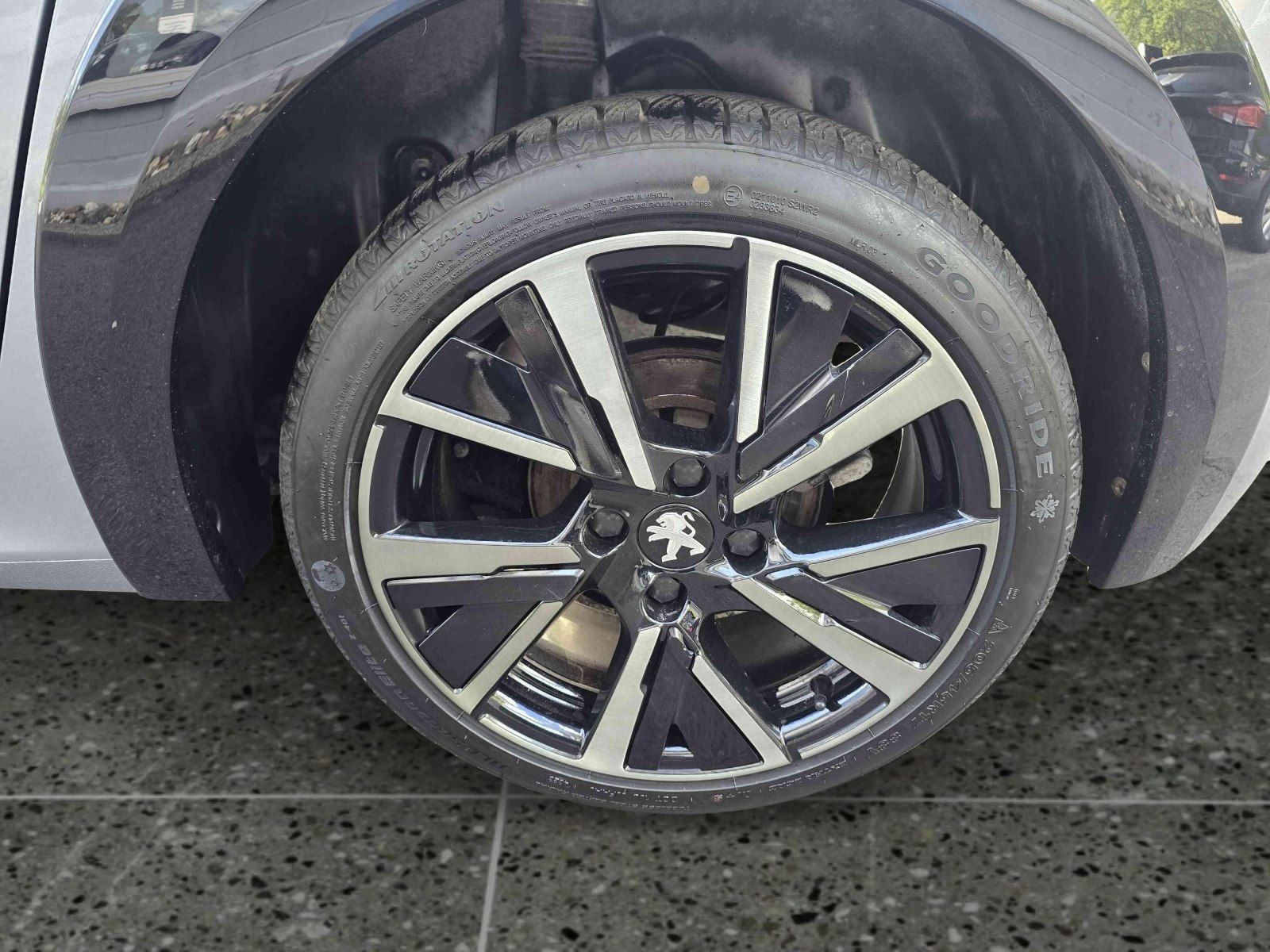 Peugeot 208 GT - Samsaru's Car Outlet