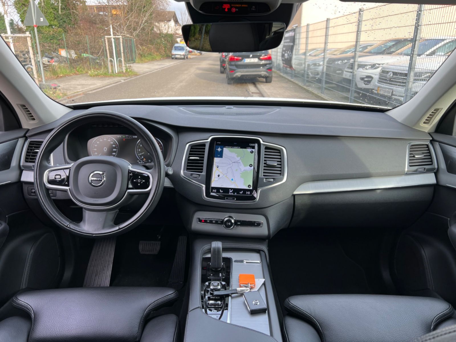 Volvo XC90 T8 R Design AWD - Samsaru's Car Outlet