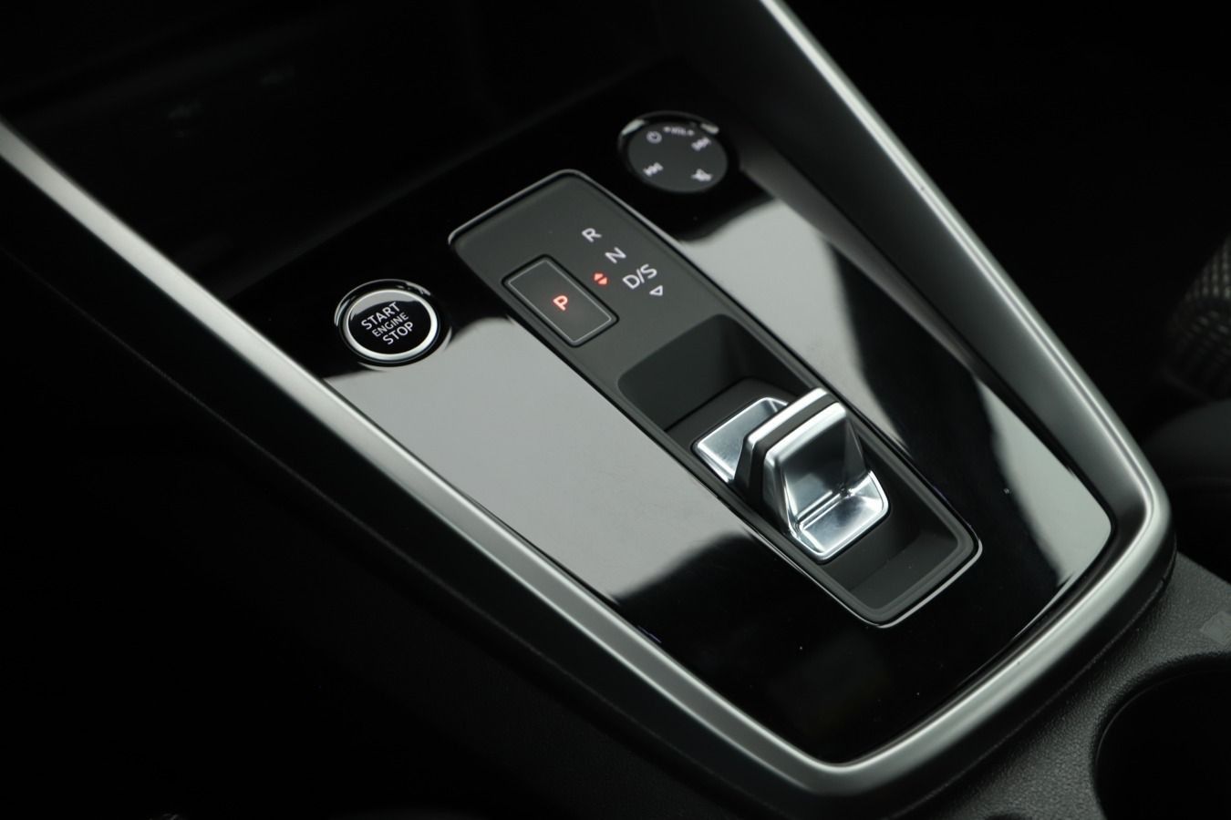 Audi A3 Sportback 40 TFSI e S tronic Advanced LED Kam