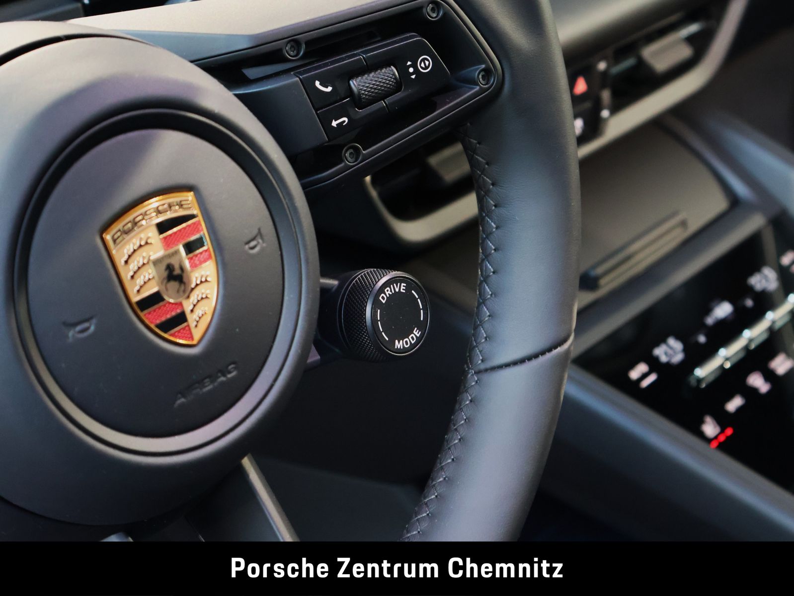 Porsche Macan 4 Electric BEV!;Pano;Luft;BOSE
