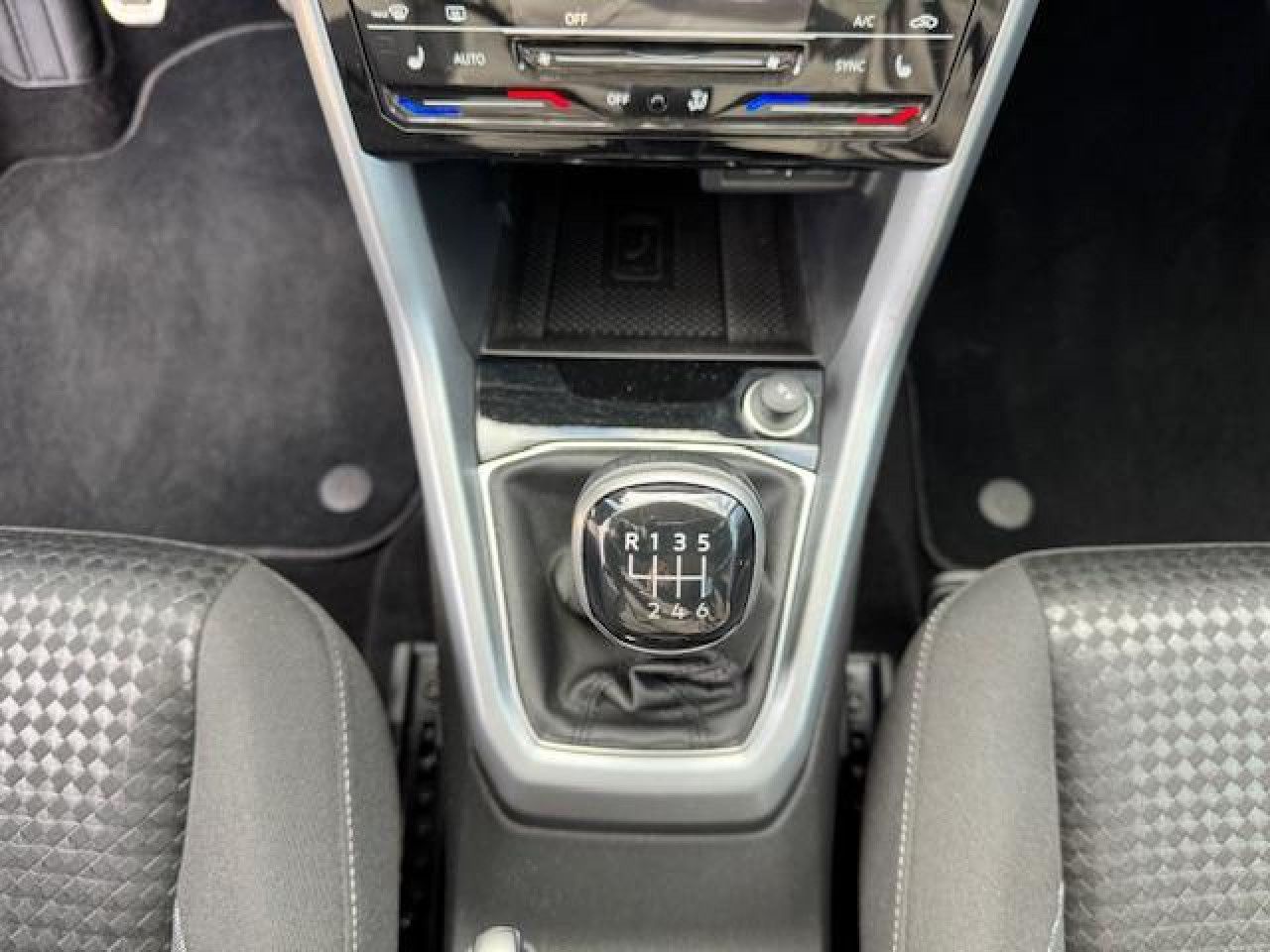 Volkswagen T-Cross Active 1.0 TSI - Samsaru's Car Outlet