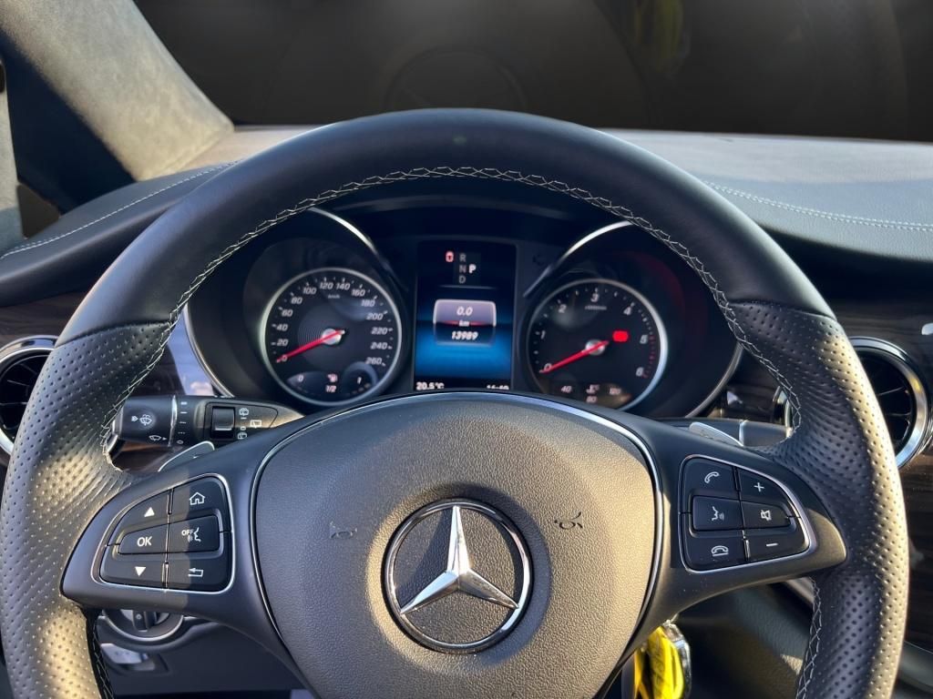 Mercedes-Benz V 300 d EXCLUSIVE EDITION AMG - Samsaru's Car Outlet