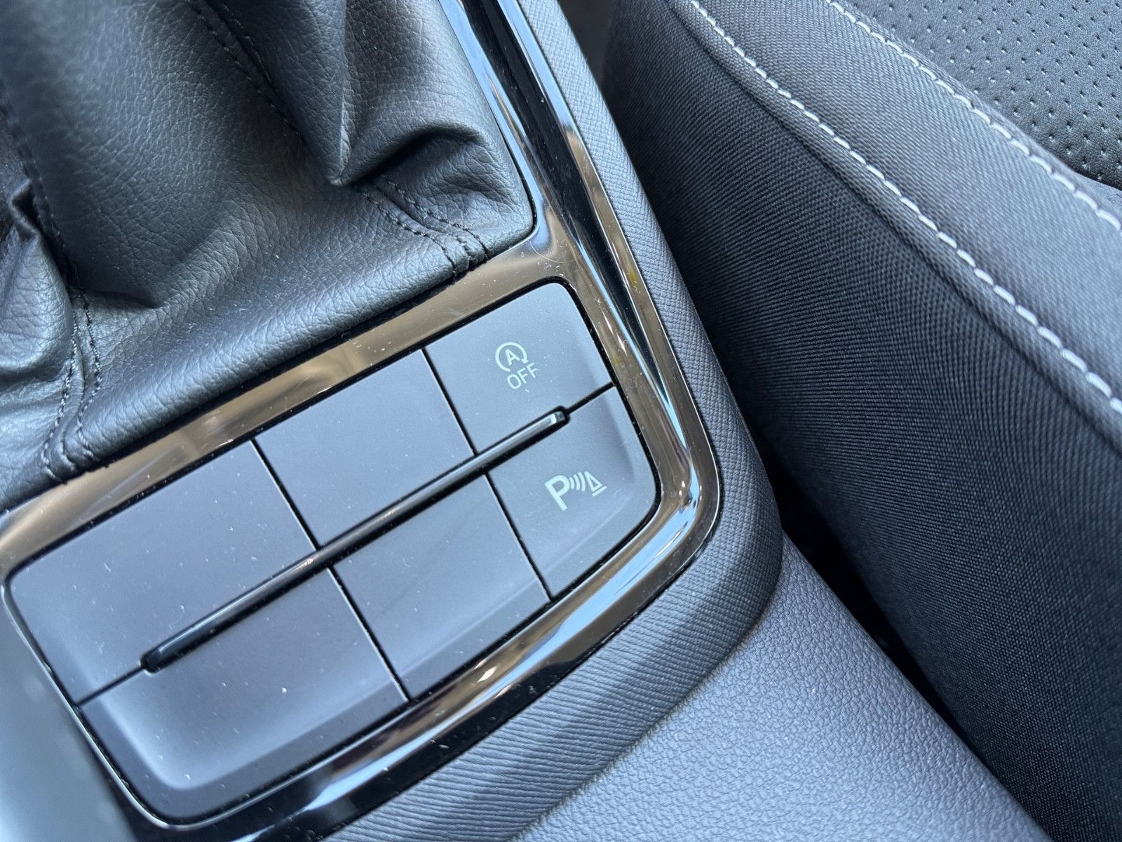 Skoda Kamiq 1.0 TSI Tour - Samsaru's Car Outlet