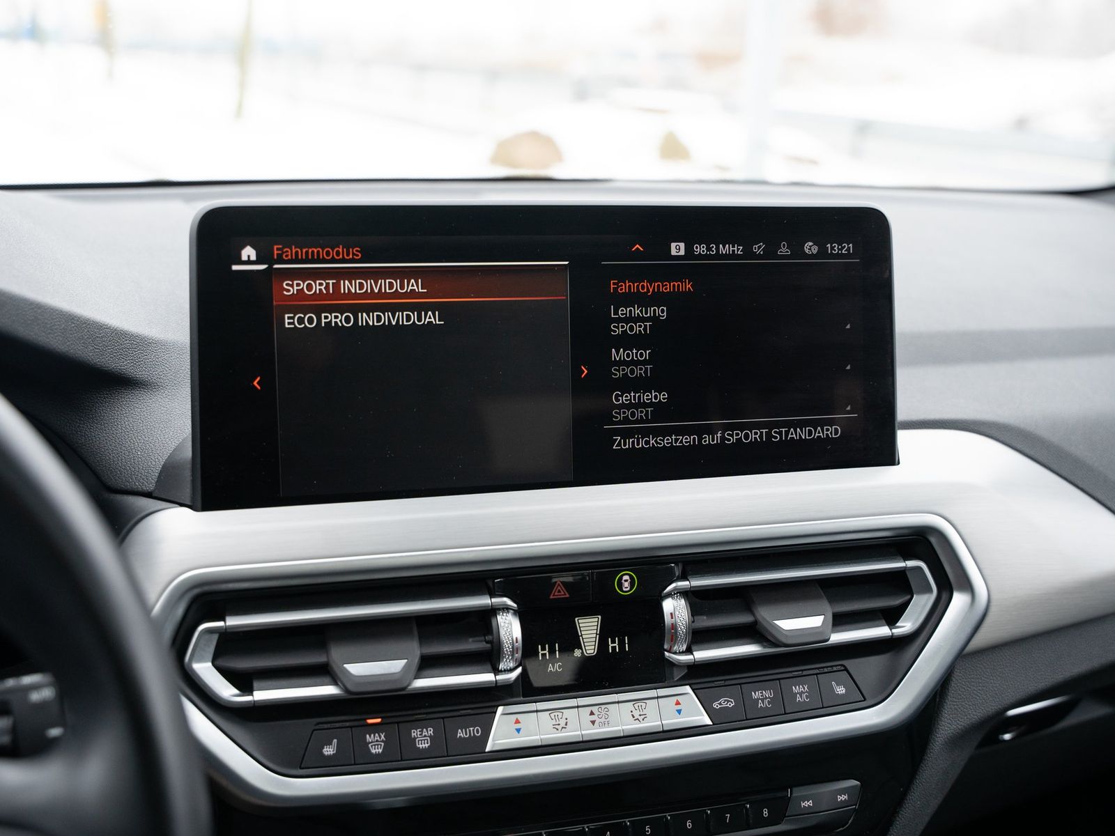 BMW X3 20d xD.AHK.Navi groß