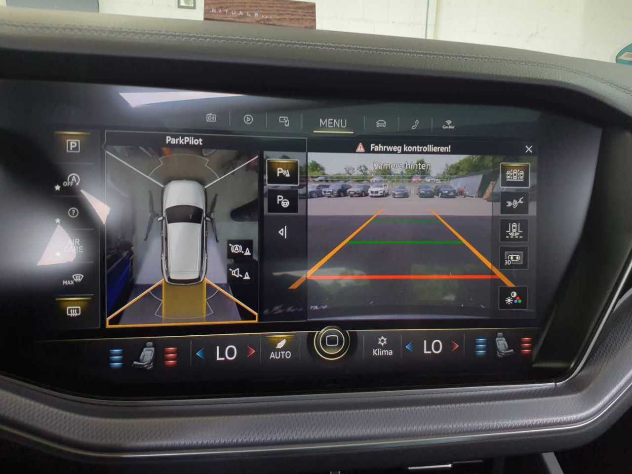Volkswagen Touareg R-Line 3.0TDI 4M DSG - Samsaru's Car Outlet