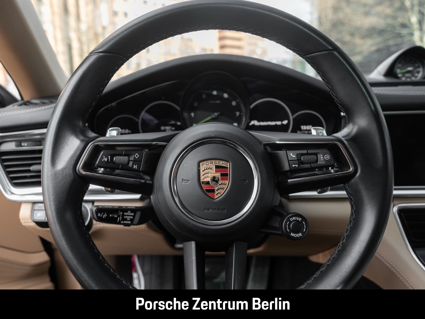 Porsche Panamera 4 E-Hybrid Sport Turismo Platinum Editi