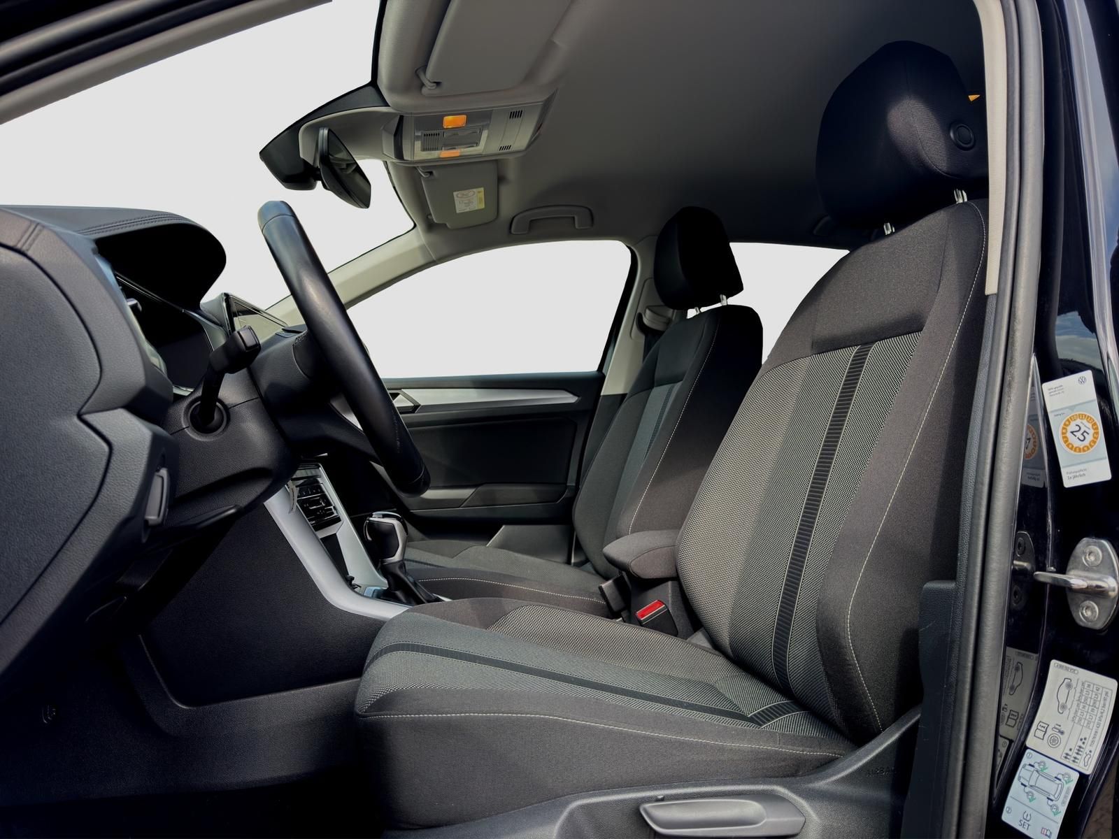 Volkswagen T-Roc Life 2.0 TDI - Samsaru's Car Outlet