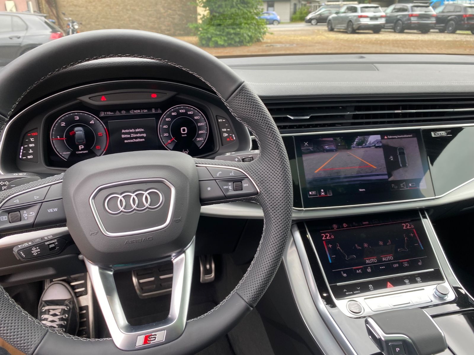 Audi Q7 50 TDI S line 7 Si  Panorama Allradlenkung 22