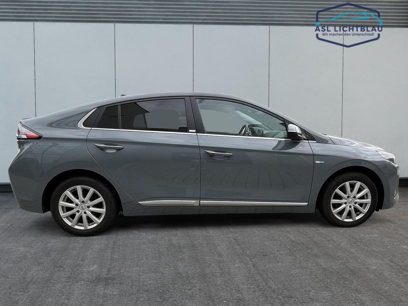 Hyundai IONIQ Facelift Hybrid STYLE - Samsaru's Car Outlet