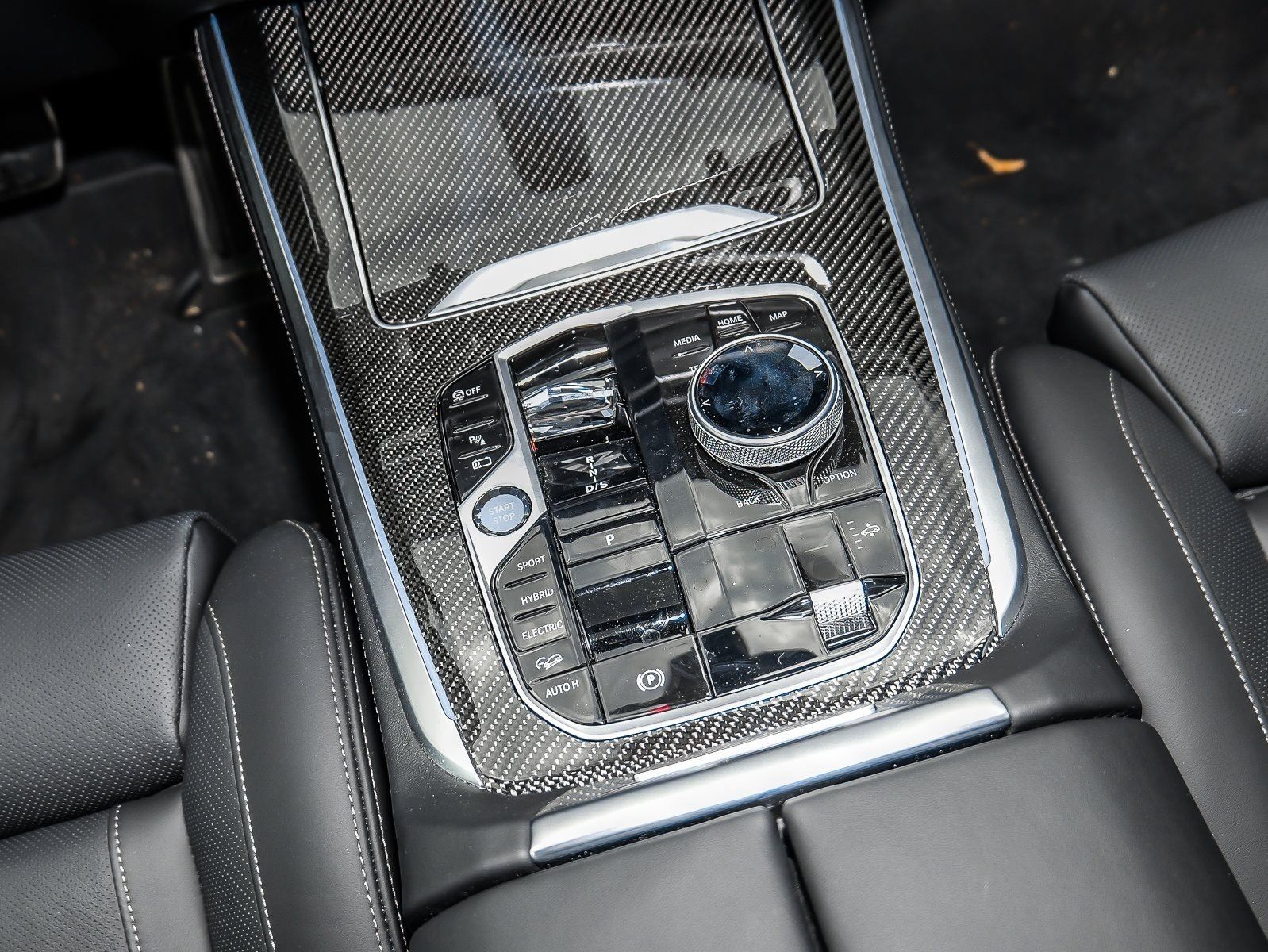 BMW X5 xDrive50e MSport + Pano + DA + PA + AHK