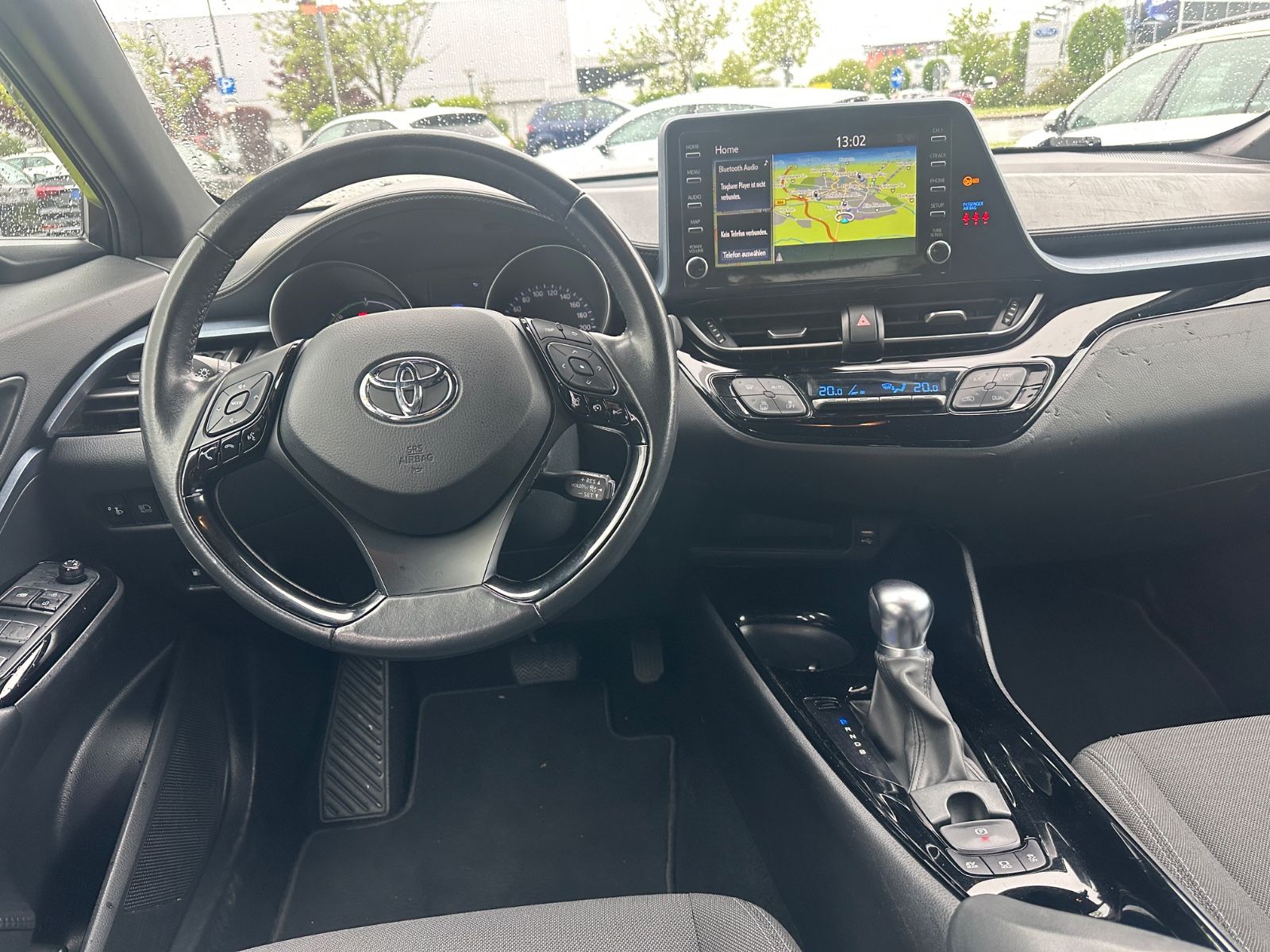 Toyota C-HR Hybrid - Samsaru's Car Outlet