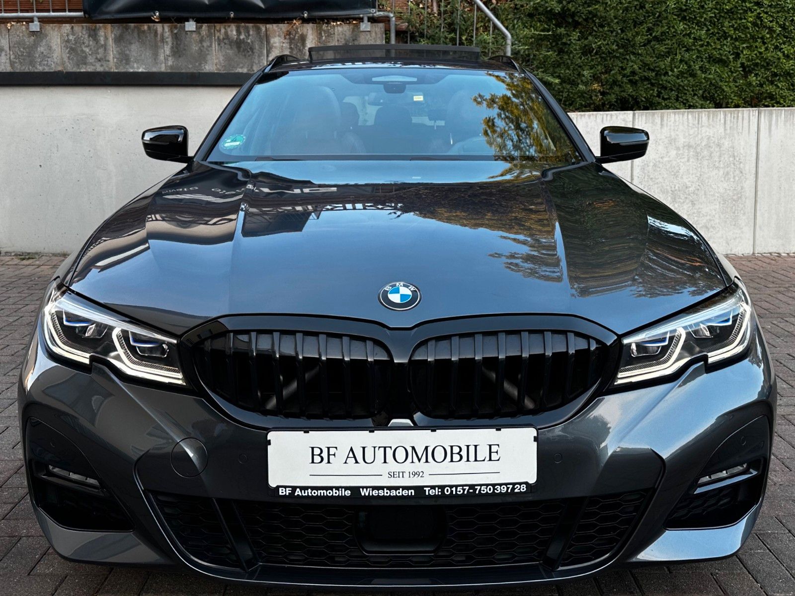 BMW 330e M Sport Shadow - Samsaru's Car Outlet