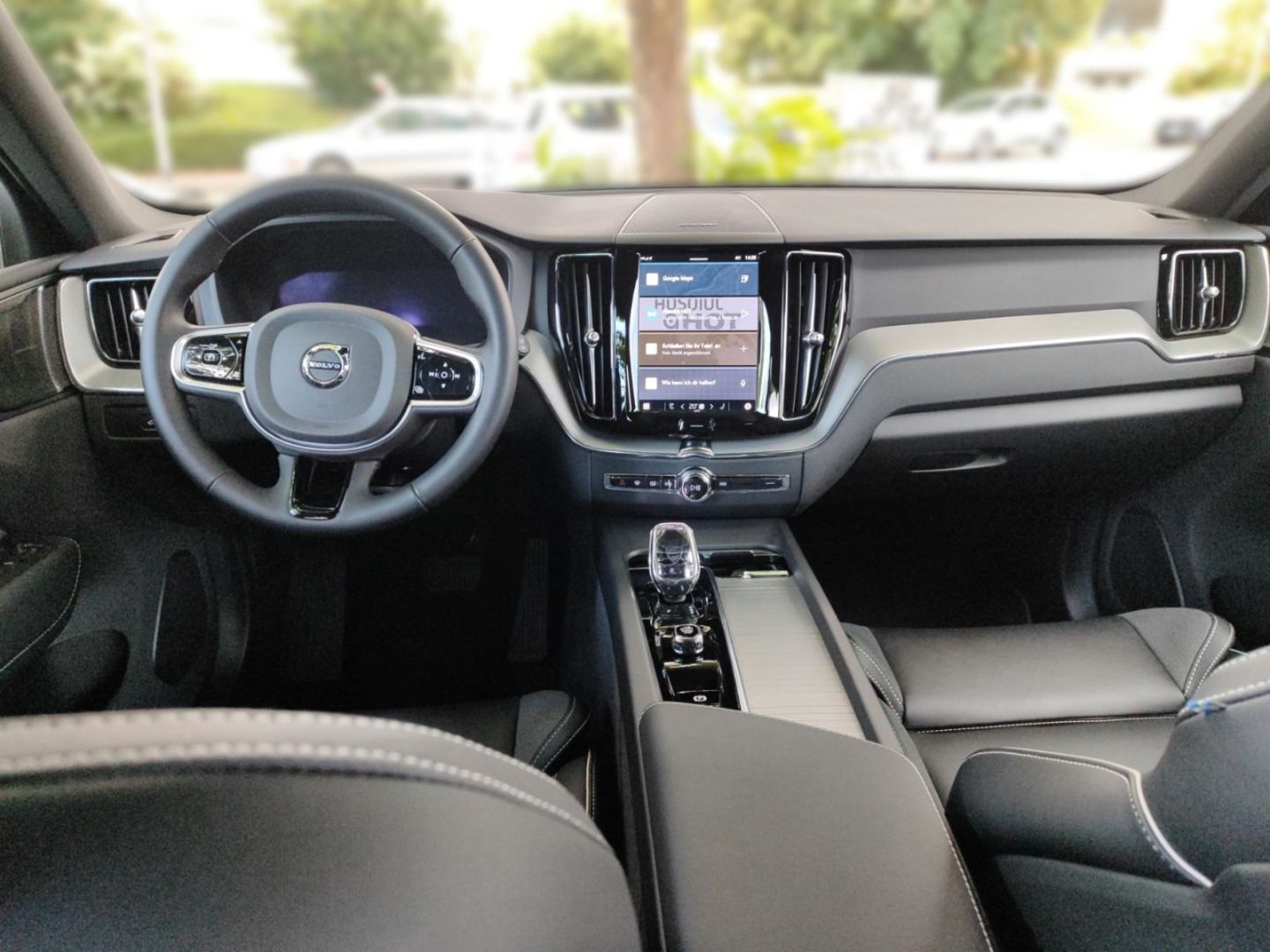 Volvo XC60 Recharge T6 AWD Plug-In-Hybrid Plus Dark Ha