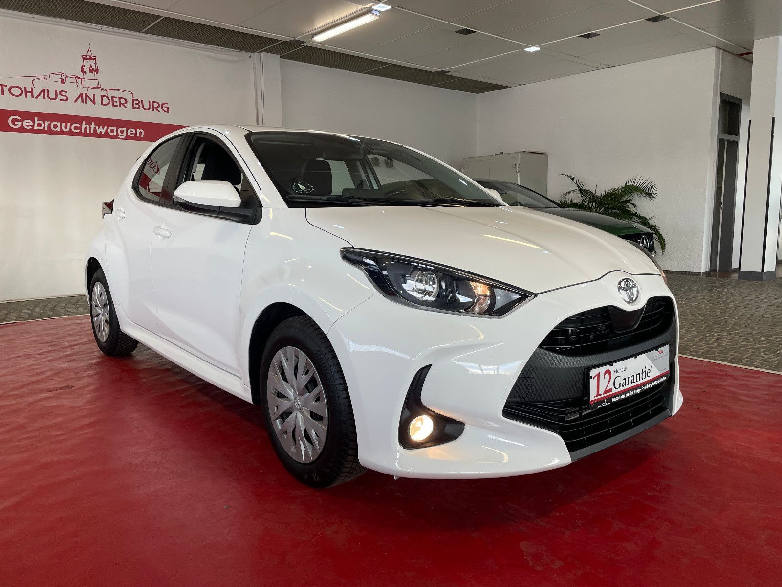 Toyota Yaris Comfort - Samsaru's Car Outlet