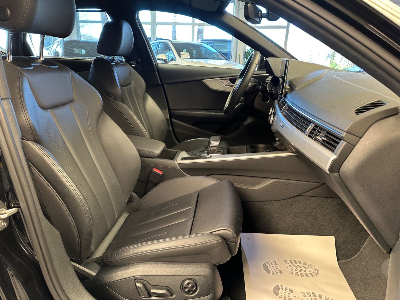 Audi A4 Avant 40 TDI quattro advanced AHK LEDER