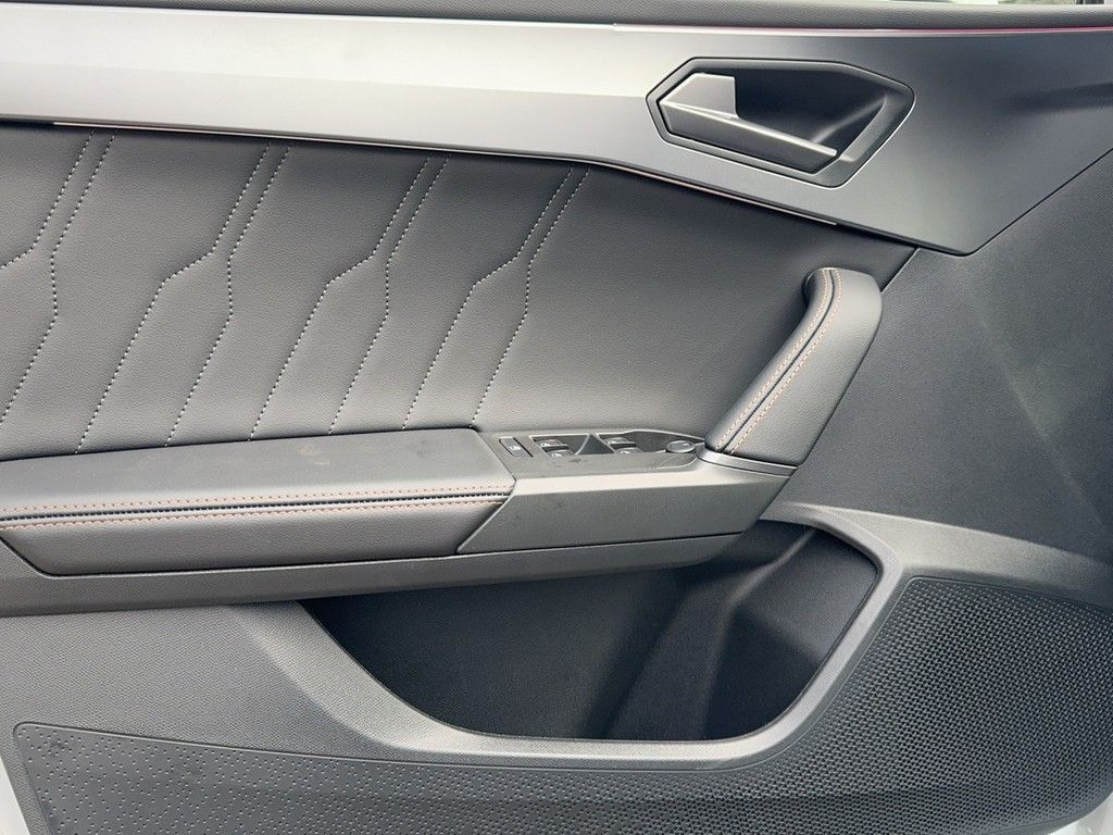 Cupra Leon 1.5 eTSI DSG - Samsaru's Car Outlet