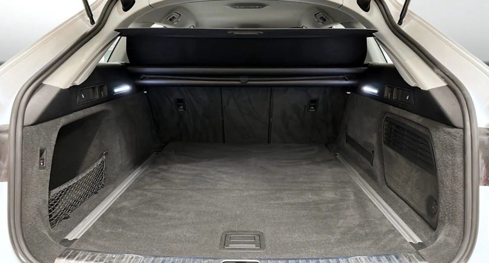 Audi A6 Avant 40 TDI quattro - Samsaru's Car Outlet