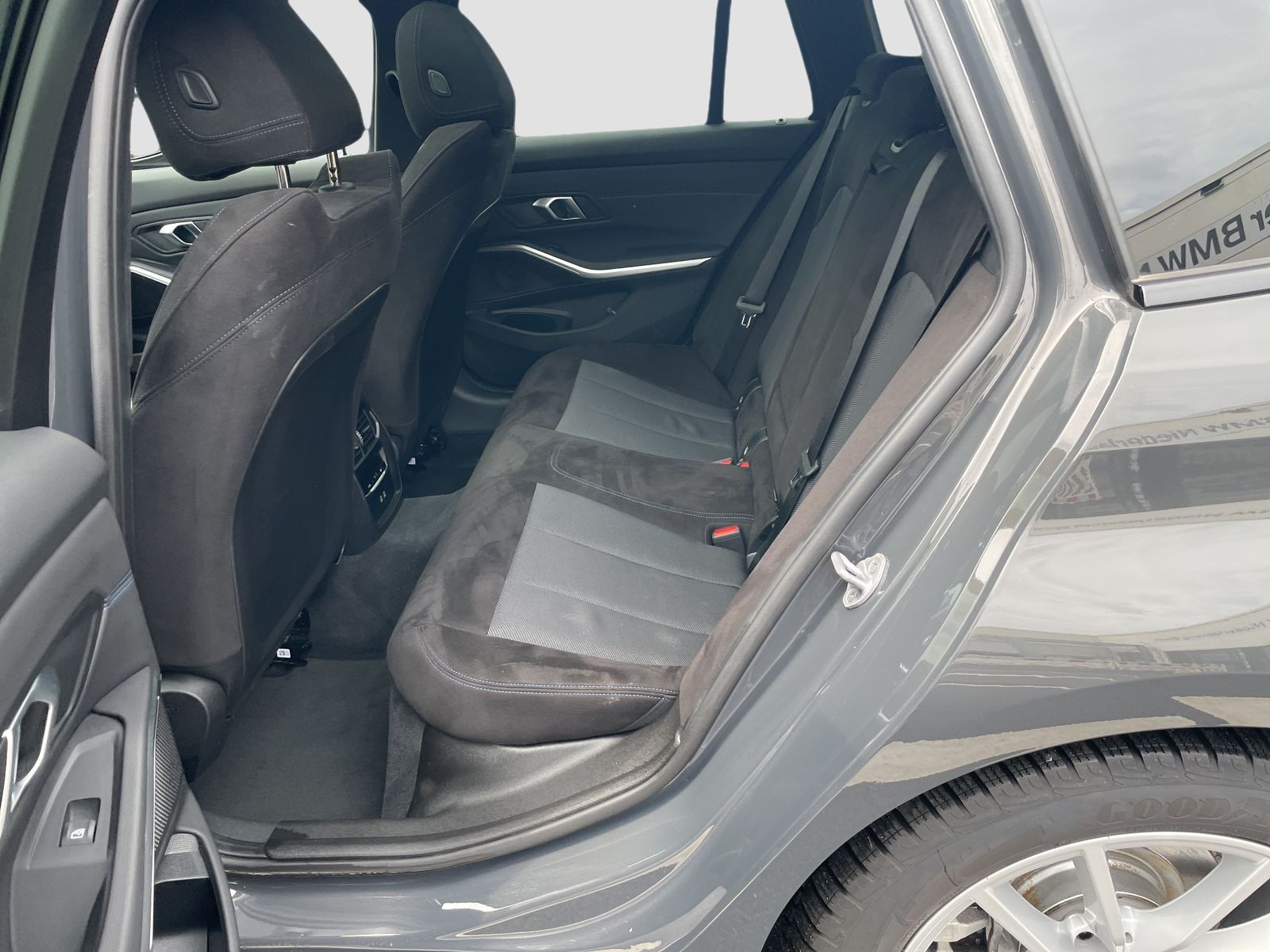 BMW 320d Touring M Sport AHK LiveCockpitProf Kamera