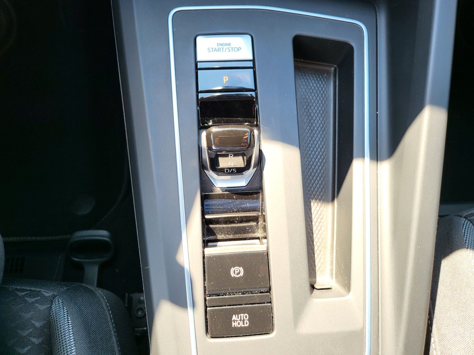Volkswagen Golf VIII Lim. Active eTSI - Samsaru's Car Outlet