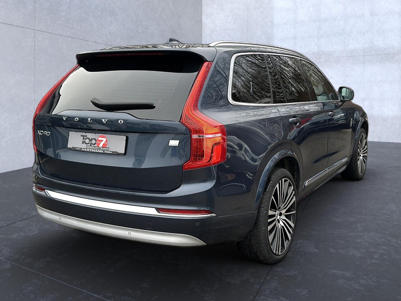 Volvo XC 90 Inscription Expression Recharge Plug-In - Samsaru's Car Outlet