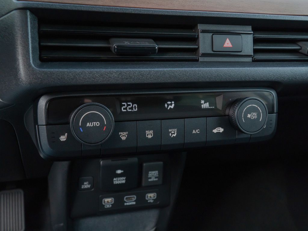 Honda e Advance KLIMA PDC SHZ KAMERA NAVI ACC LED PANO