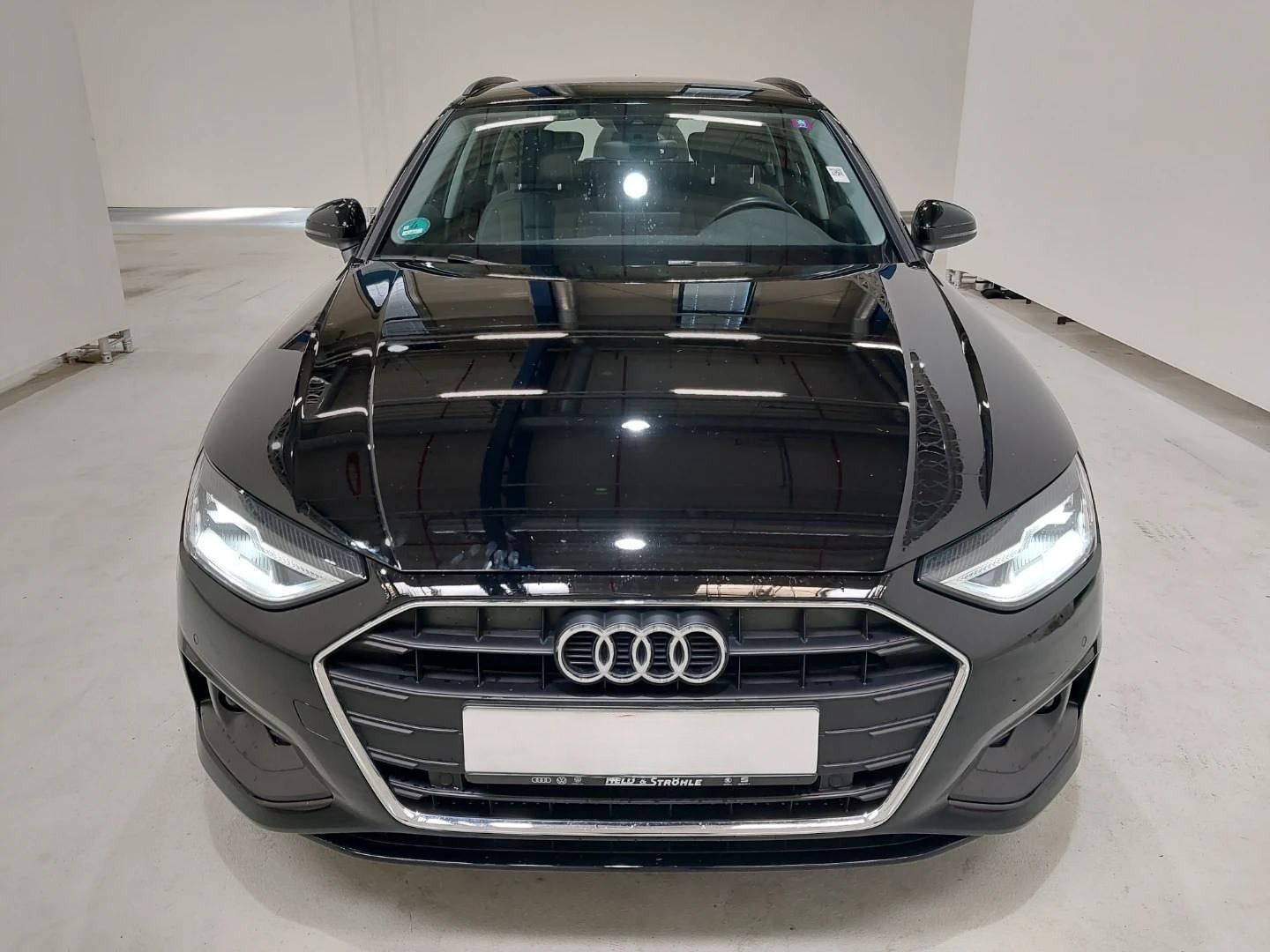 Audi A4 Avant 35 TFSI - Samsaru's Car Outlet