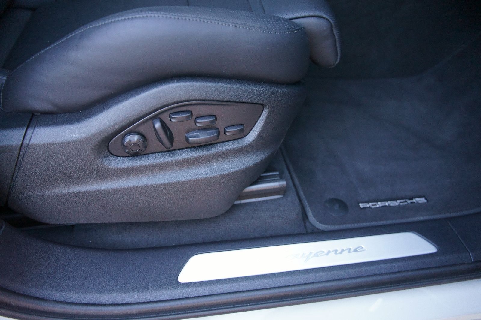 Porsche Cayenne Coupe SportDesign *MEGA-SPEC*P-DISPLAY*