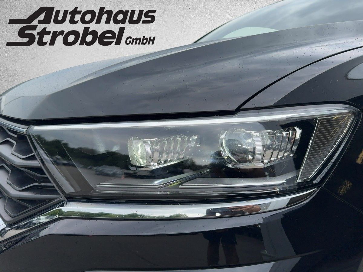 Volkswagen T-Roc 1.5 TSI DSG R-Line - Samsaru's Car Outlet