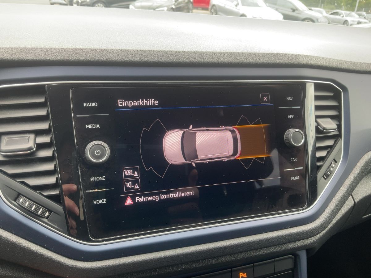 Volkswagen T-Roc 1.0 TSI UNITED - Samsaru's Car Outlet