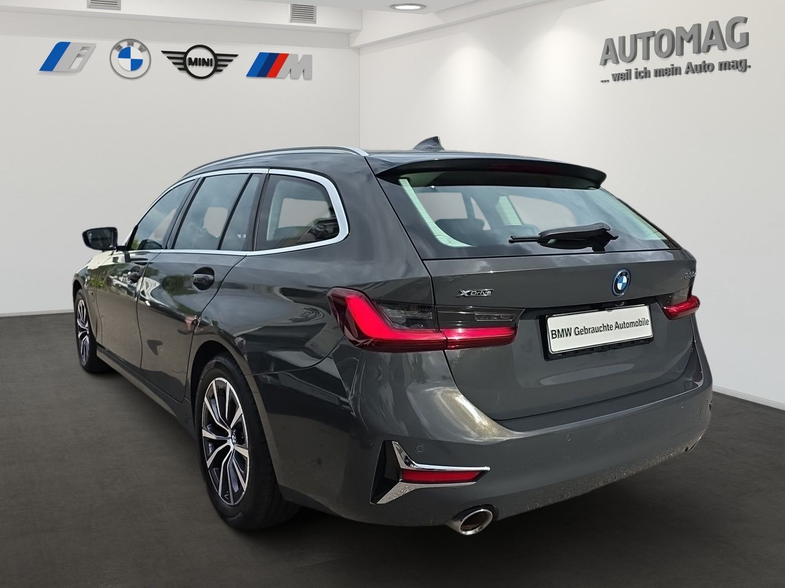 BMW 330e xDrive Touring Luxury-Line - Samsaru's Car Outlet