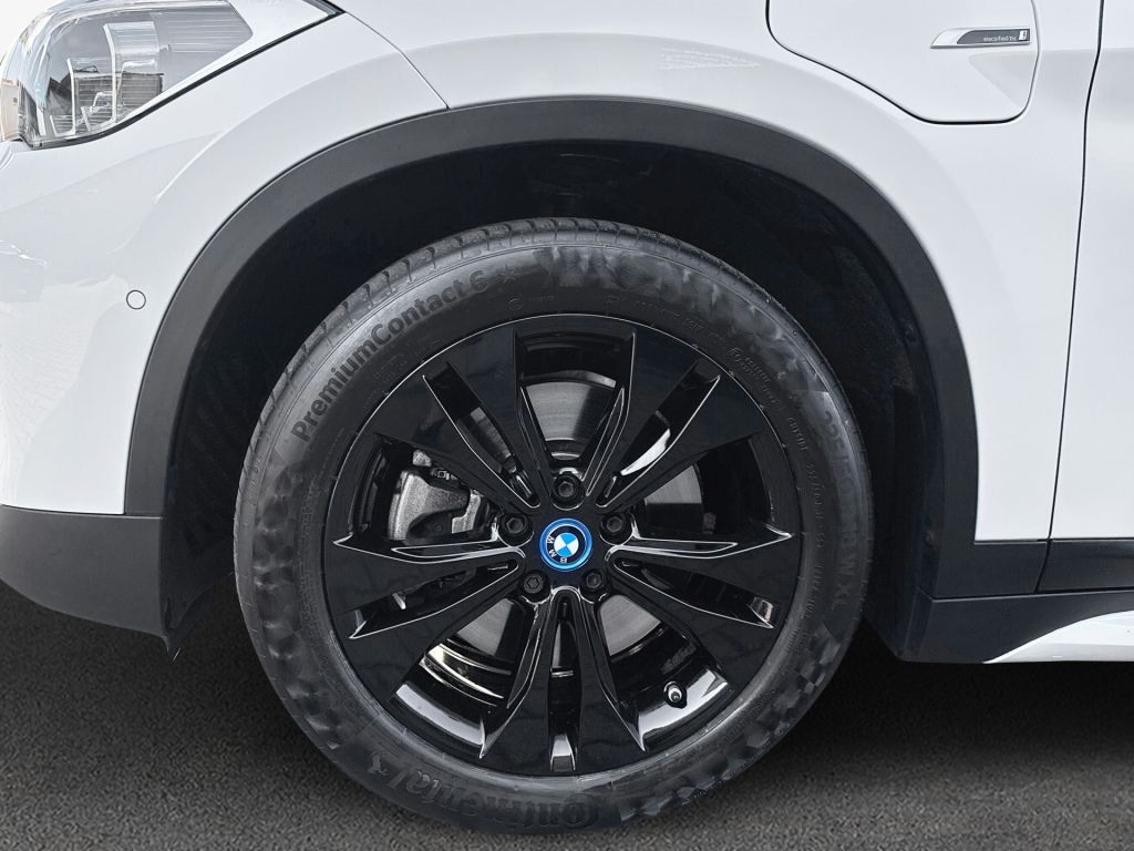 BMW X1 xDrive25e Sport Line - Samsaru's Car Outlet