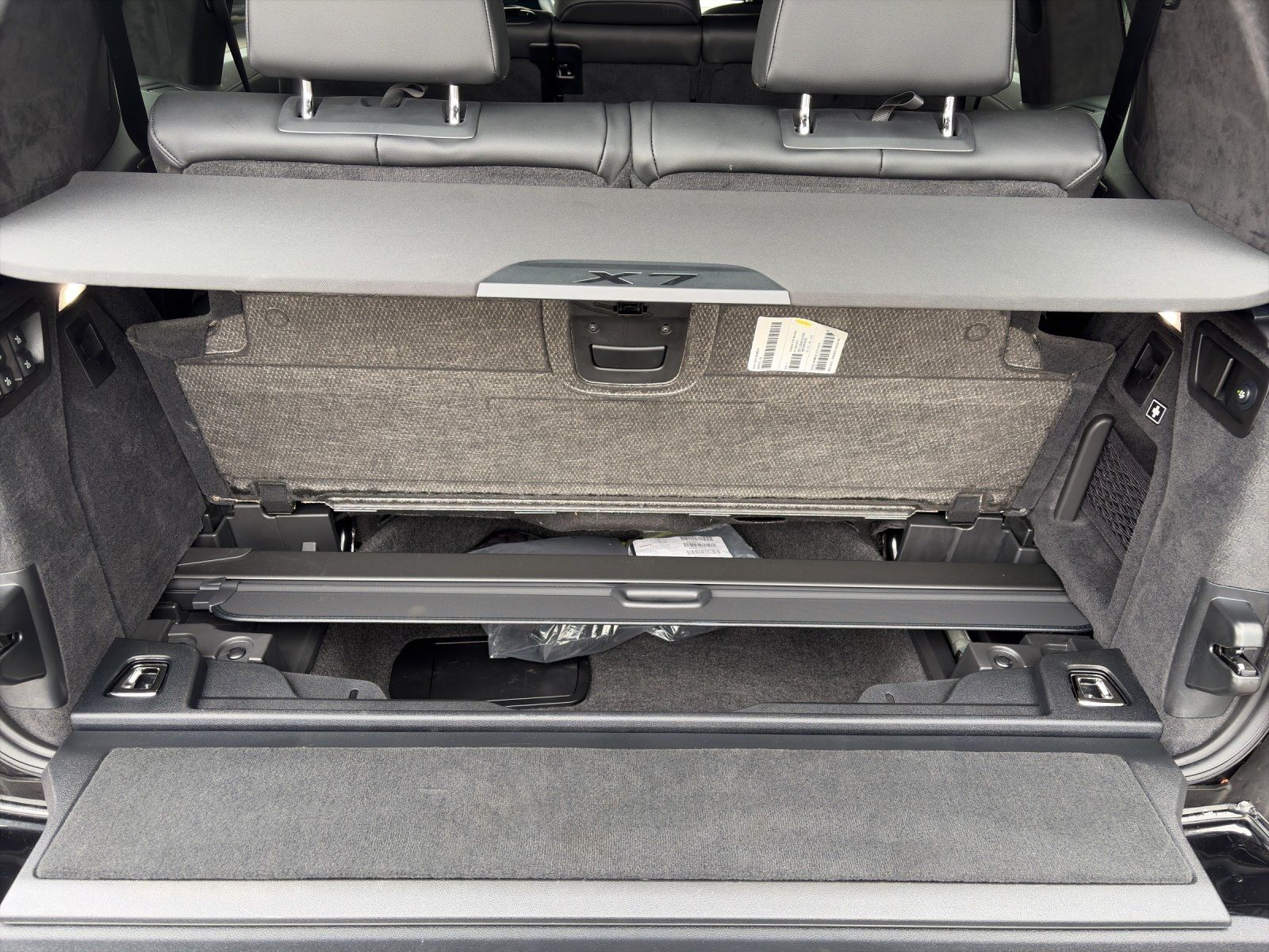 BMW X7 xDrive40d | M Sport Pro| Integral| Sky Lounge