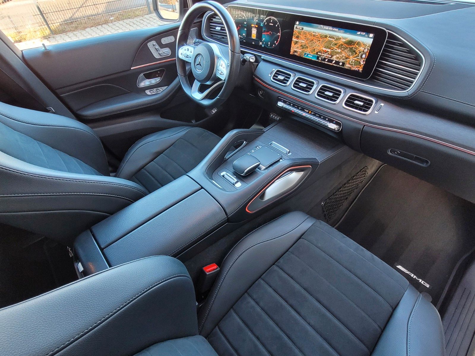 Mercedes-Benz GLE 400d Coupe AMG|22"|Burmester|Pano|360°|Head