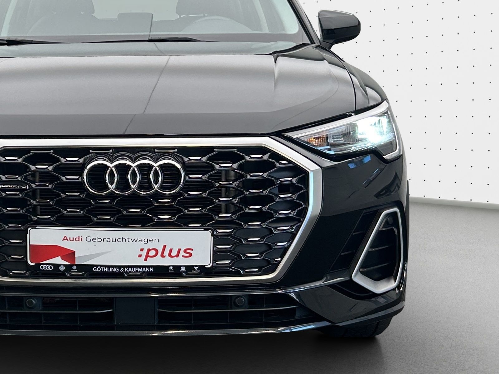 Audi Q3 Sportback 40 TDI qu S line - Samsaru's Car Outlet