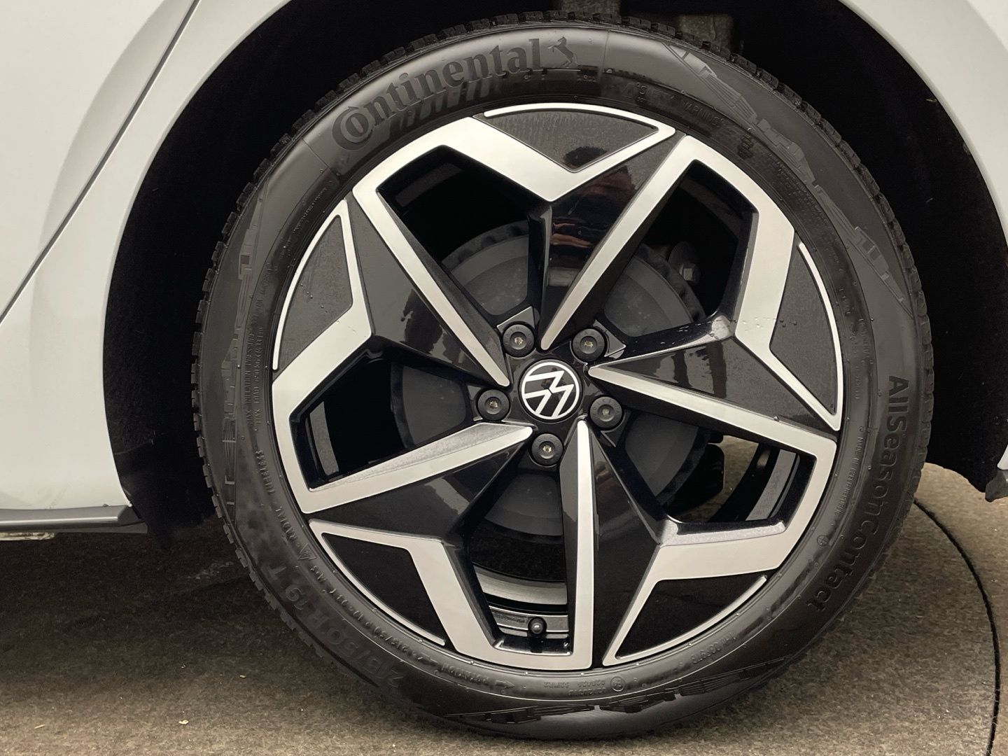 Volkswagen ID.3 Pure Performance - Samsaru's Car Outlet