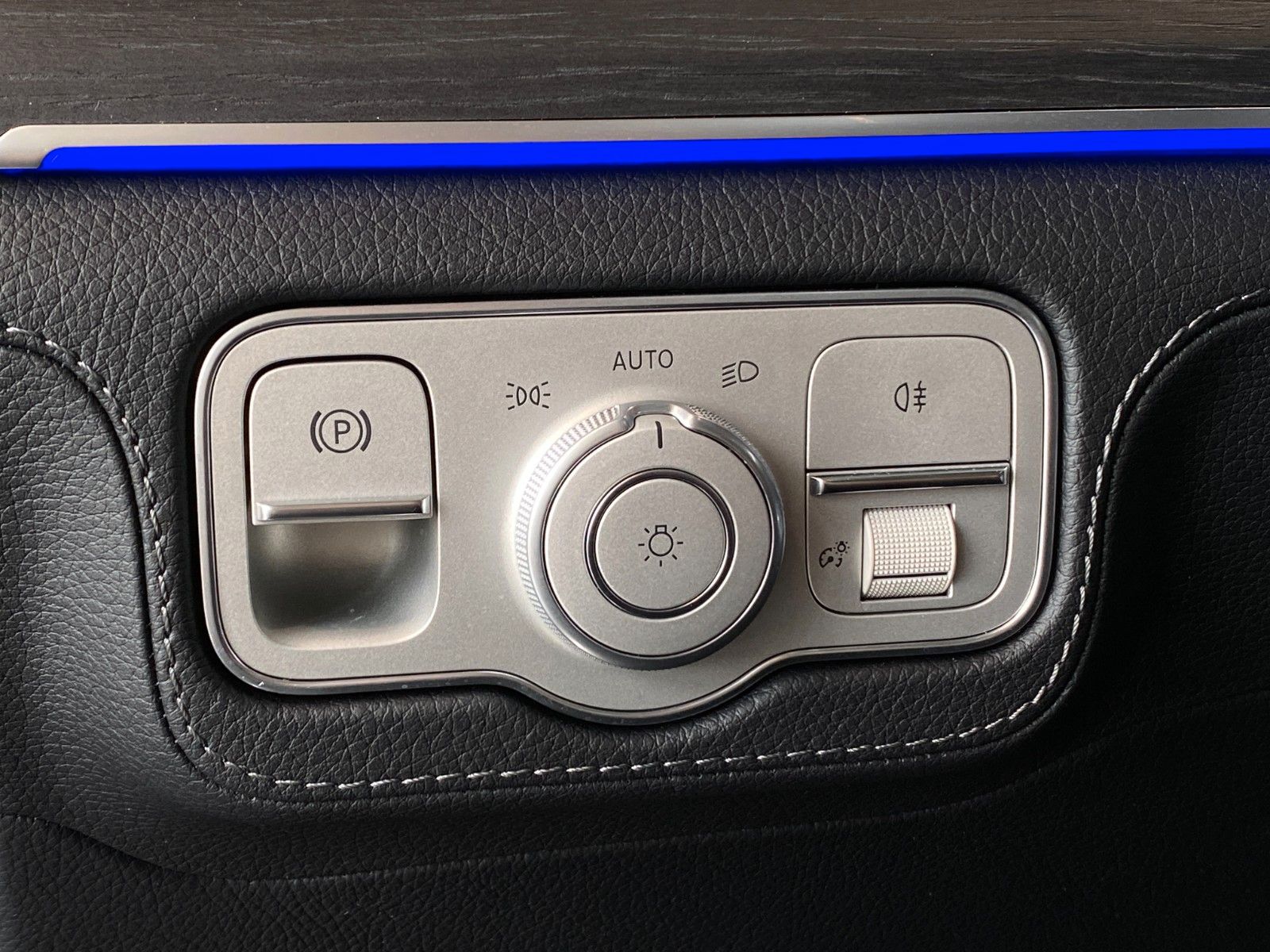 Mercedes-Benz GLE 450d AMG NightP Airm. Sbel Pano HUD DTR AHK