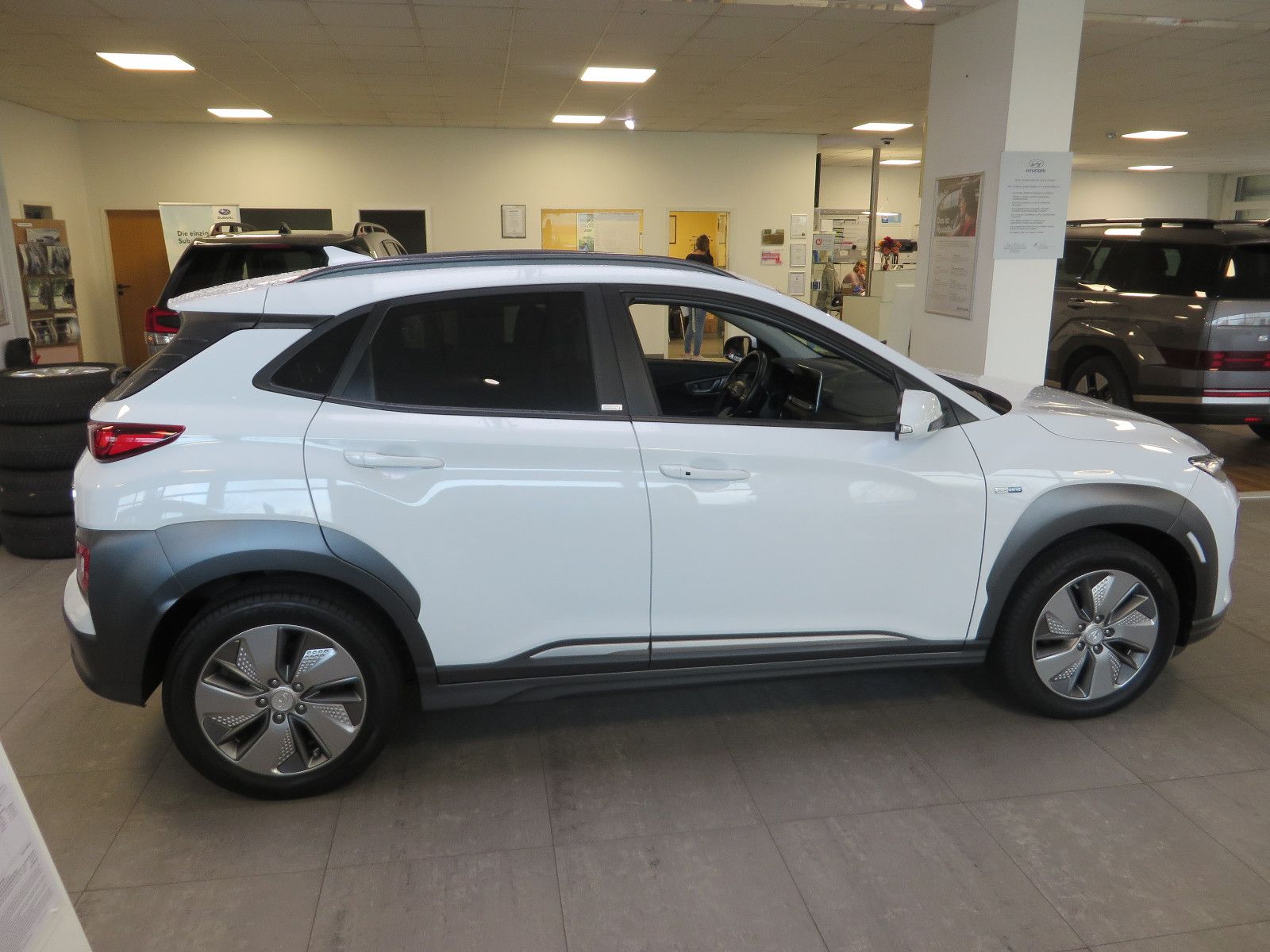Hyundai Kona EV Advantage - Samsaru's Car Outlet