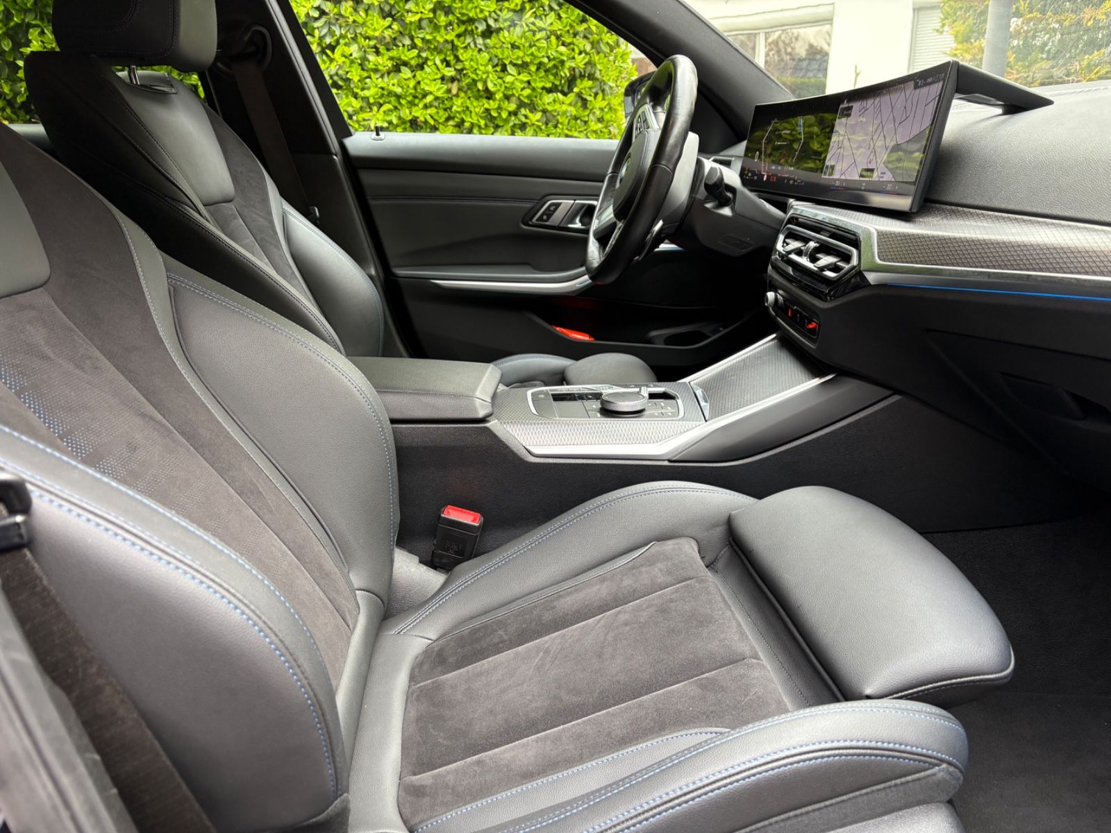 BMW 320 d xDrive M Sport - Samsaru's Car Outlet