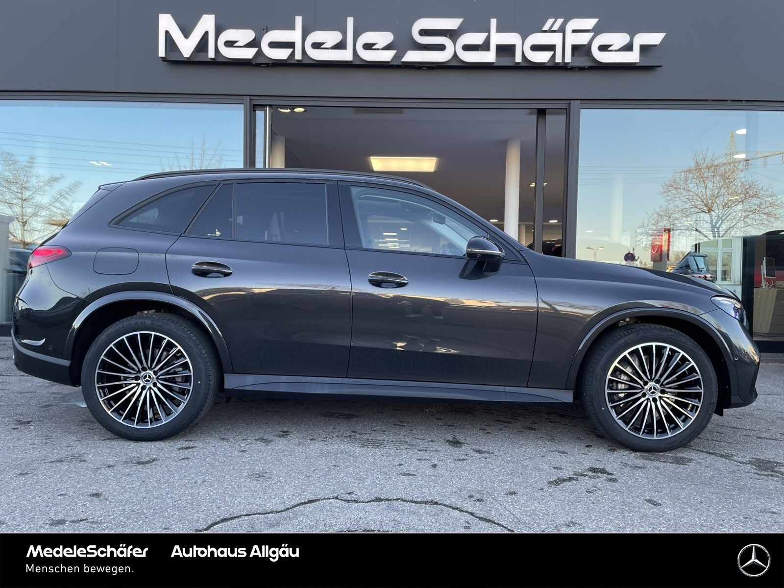 Mercedes-Benz GLC 200 4M AMG Night Distr AHK DigLi Burm3D Pano