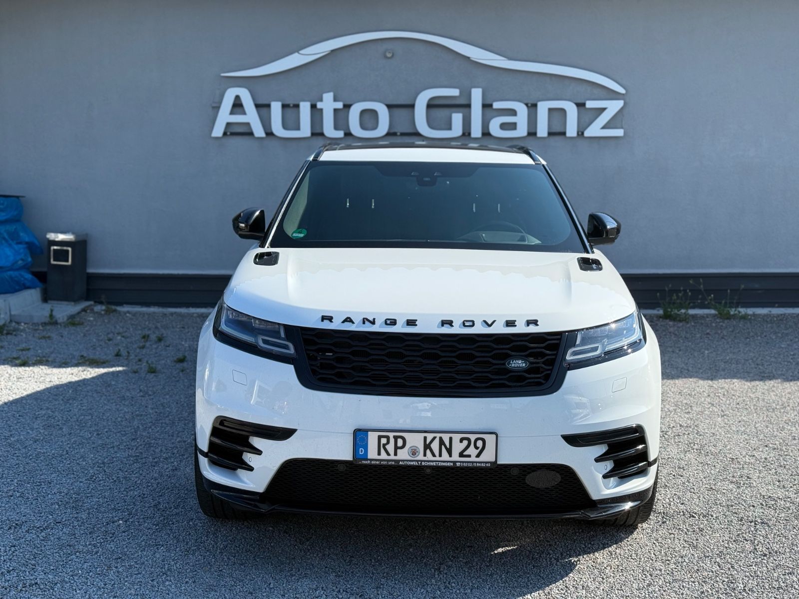 Range Rover Velar R-Dynamic - Samsaru's Car Outlet