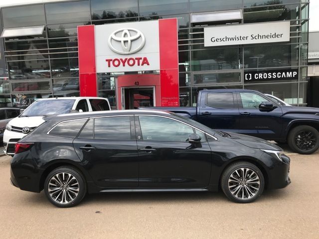 Toyota Corolla Touring Sports Hybrid - Samsaru's Car Outlet