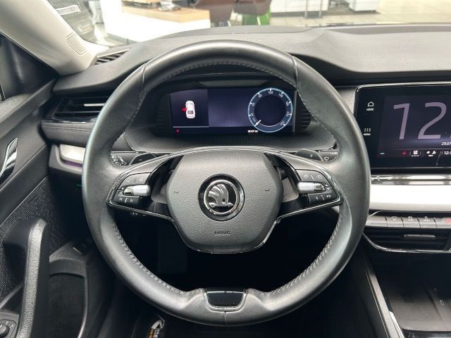 Skoda Octavia 2.0 TDI DSG Style AHK Navi Standheizung