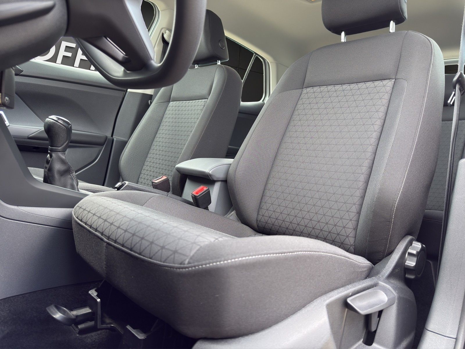 Volkswagen T-Cross 1.0 TSI Life - Samsaru's Car Outlet