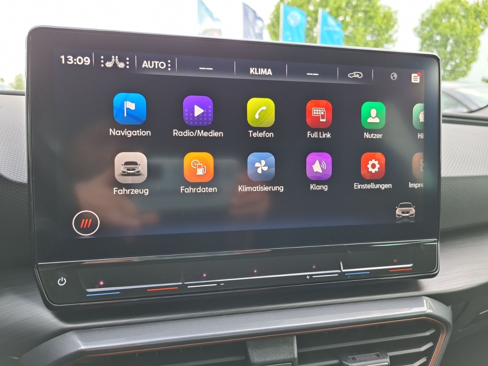 Cupra Leon 1.5 eTSI DSG - Samsaru's Car Outlet