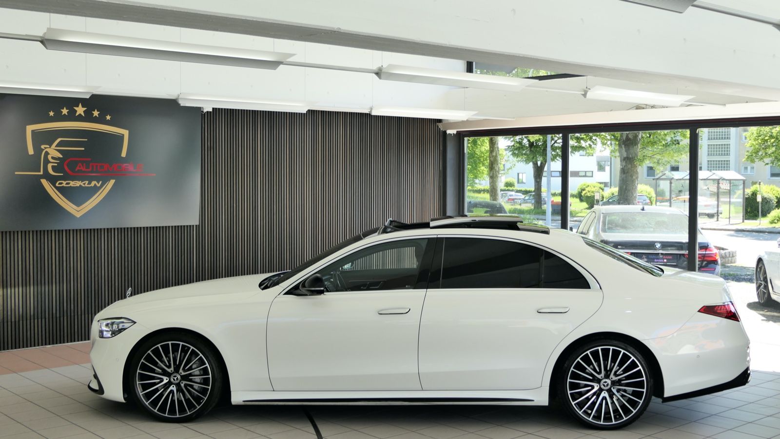Mercedes-Benz S 400 d 4Matic L AMG - Samsaru's Car Outlet