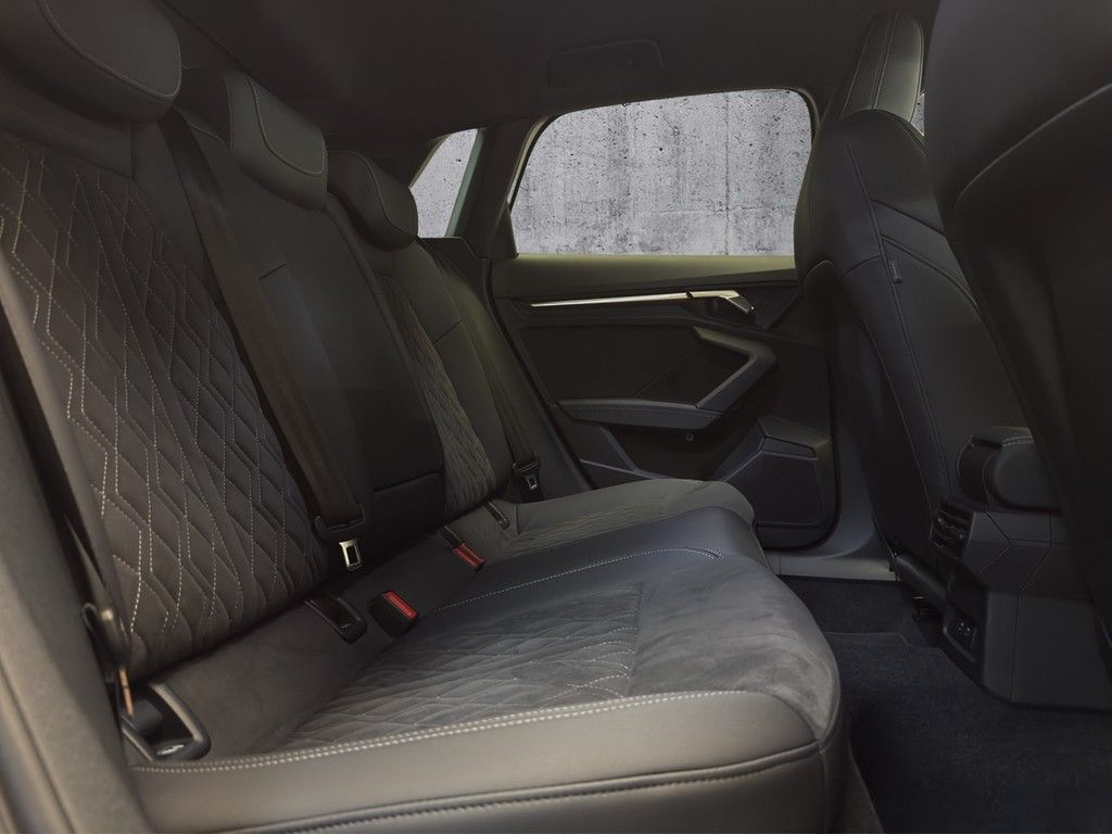 Audi A3 Sportback 45 TFSI e S line - Samsaru's Car Outlet